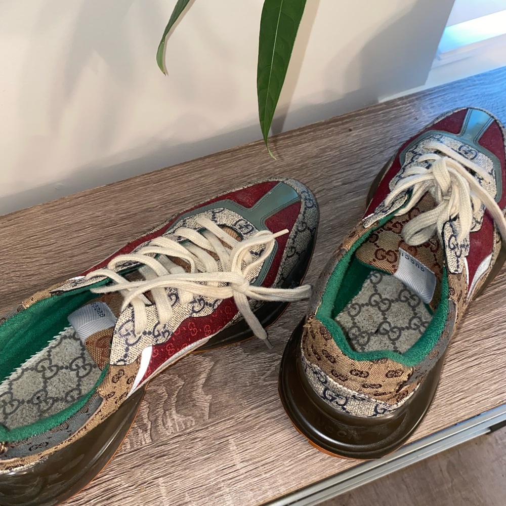 100% Authentic men Gucci sneakers